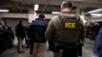 Aumento de operativos migratorios en EE.UU., muchos inmigrantes temen ser detenidos o deportados.