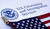 Los trámites de USCIS son esenciales para inmigrantes que buscan visas, residencia o ciudadanía.
