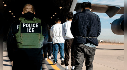 El Gobierno de Donald Trump ordenó a ICE realizar la "deportación masiva más grande" de la historia de EE.UU.