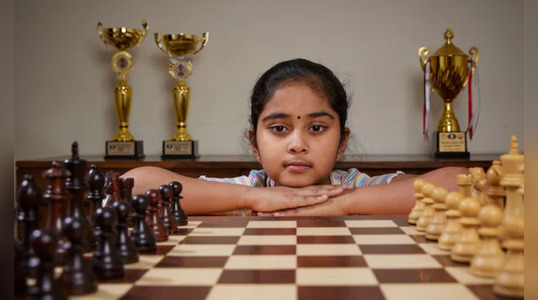 ¿Quién es Bodhana Sivanandan? La niña prodigio de 10 años que rompe récord como la maestra internacional femenina más joven
