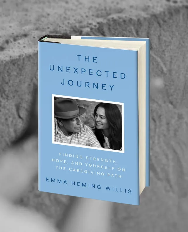 Heming Willis dijo que no está segura de que el actor entienda totalmente su diagnóstico. Ella ha escrito un libro. Heming Willis dijo que no está segura de que el actor entienda totalmente su diagnóstico. Ella ha escrito un libro.