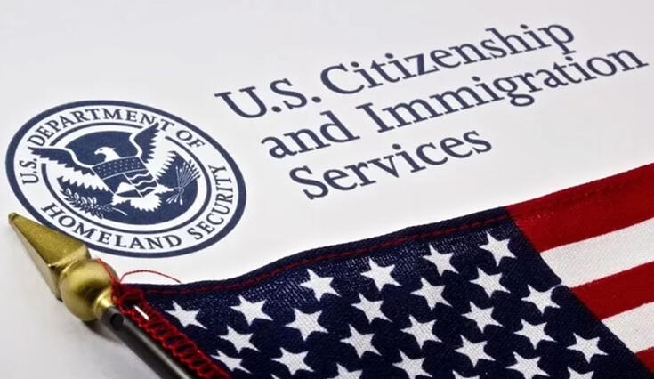 USCIS aplicará nuevos criterios para evaluar solicitudes de ciudadanía por naturalización en Estados Unidos.
