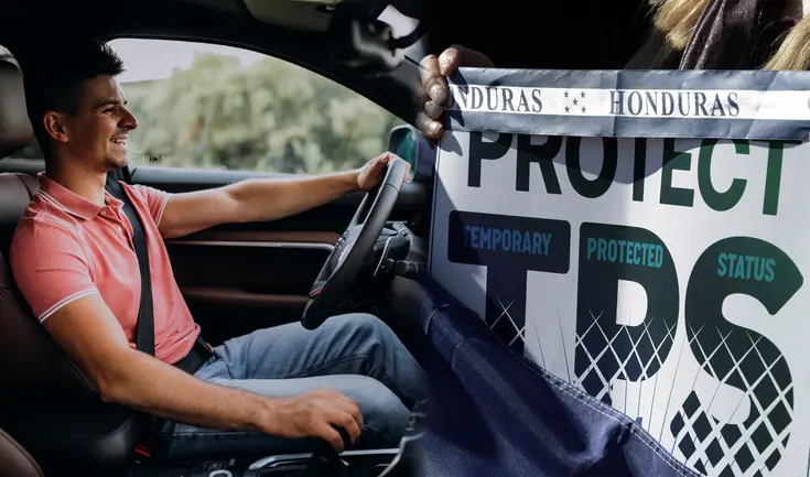 Los beneficiarios del TPS de Honduras, Nicaragua y Haití en Florida pueden renovar su licencia de conducir tras actualización del FLHSMV.