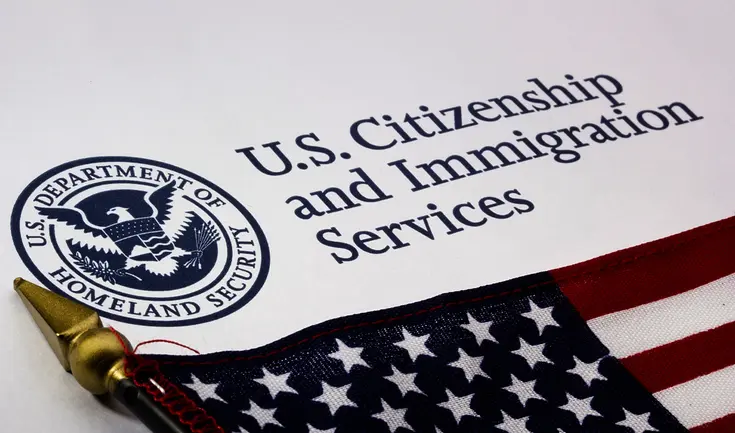 USCIS ofrece recursos para ayudar a inmigrantes con sus trámites en EE.UU.