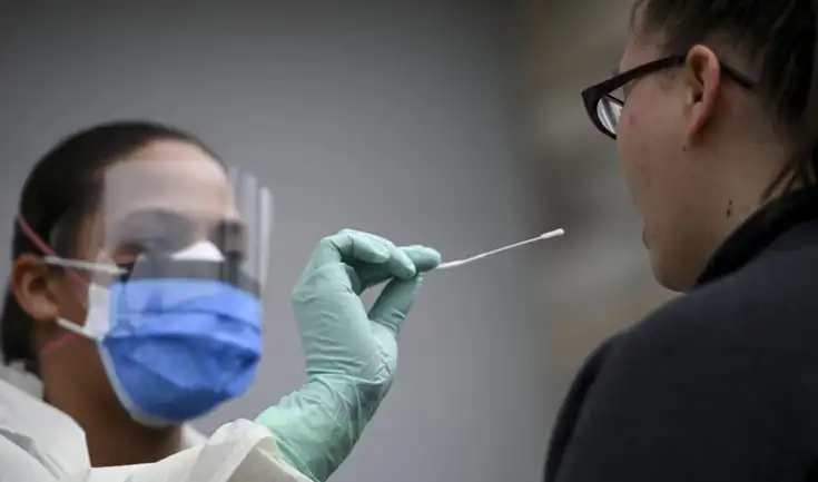 Aumento de casos de coronavirus en EE. UU.: Los CDC reportan que el 8,5% de las pruebas realizadas fueron positivas.