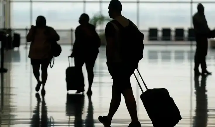 Ana y Alexander, inmigrantes en España y EE. UU., enfrentan el "síndrome de Ulises". Este trastorno emocional se relaciona con la ansiedad y la depresión. Ana y Alexander, inmigrantes en España y EE. UU., enfrentan el "síndrome de Ulises". Este trastorno emocional se relaciona con la ansiedad y la depresión.