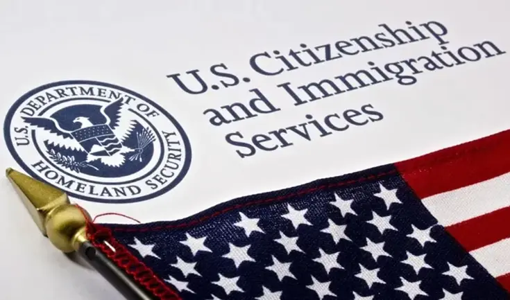 USCIS aplicará nuevos criterios para evaluar solicitudes de ciudadanía por naturalización en Estados Unidos. USCIS aplicará nuevos criterios para evaluar solicitudes de ciudadanía por naturalización en Estados Unidos.
