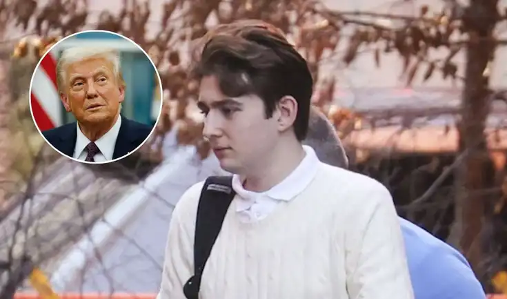 Barron Trump, hijo del expresidente Donald Trump, no se presentó al semestre en la Escuela de Negocios Stern de NYU. Barron Trump, hijo del expresidente Donald Trump, no se presentó al semestre en la Escuela de Negocios Stern de NYU.