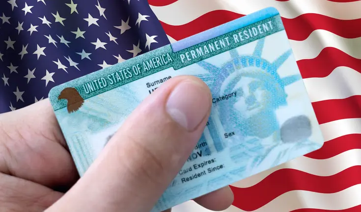 La Green Card o tarjeta de residencia permanente permite a extranjeros radicar legalmente en Estados Unidos.