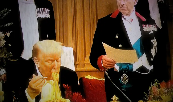 Imagen falsa muestra a Donald Trump comiendo espaguetis en Reino Unido durante un banquete real.