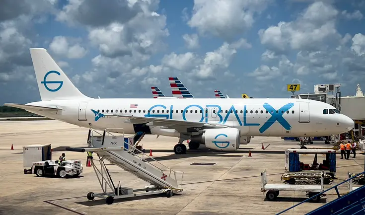 El cuarto vuelo con argentinos deportados de Estados Unidos llegó al aeropuerto Ezeiza.