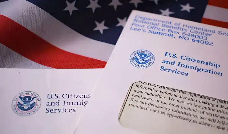 USCIS confirma que inmigrantes deberán pagar más por el permiso temporal. USCIS confirma que inmigrantes deberán pagar más por el permiso temporal.