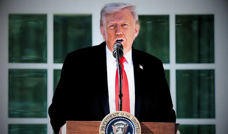 Donald Trump inicia Operación River Wall para frenar la inmigración ilegal en Estados Unidos.