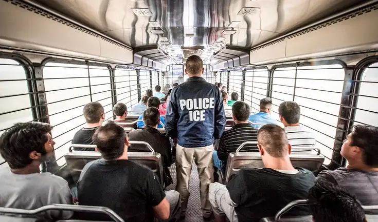 ICE lleva a cabo una serie de redadas masivas en ciudades clave de EE.UU. como Nueva York.