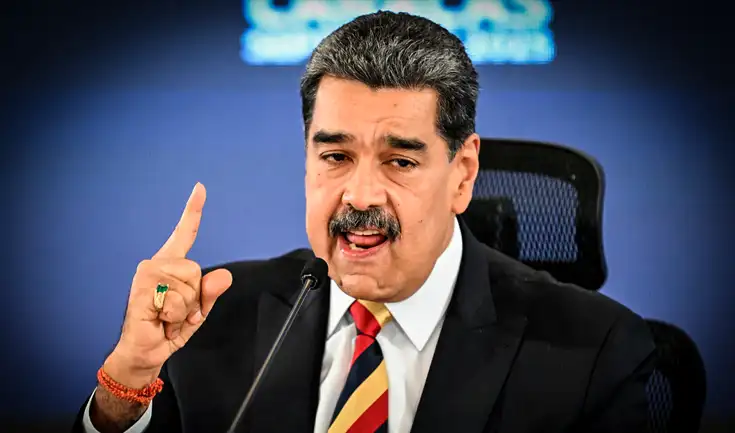 Nicolás Maduro solicitó al TSJ despojar de la nacionalidad venezolana a quienes apoyan una invasión extranjera. Nicolás Maduro solicitó al TSJ despojar de la nacionalidad venezolana a quienes apoyan una invasión extranjera.