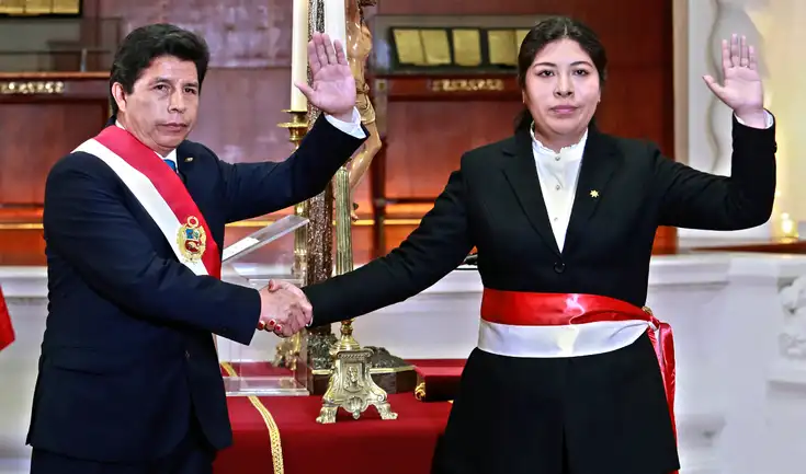 Betssy Chávez ocupó tres cargos ministeriales en el Perú durante el Gobierno de Pedro Castillo. Betssy Chávez ocupó tres cargos ministeriales en el Perú durante el Gobierno de Pedro Castillo.