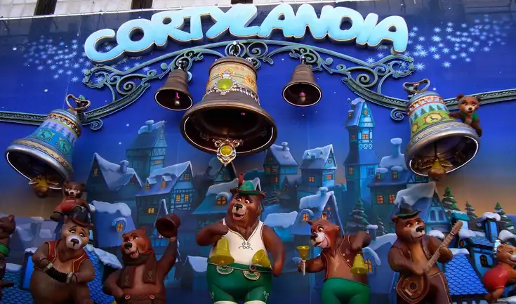 Cortylandia regresa a Madrid el 22 de noviembre, marcando el inicio de la Navidad. Este espectáculo tradicional en El Corte Inglés de Preciados se extenderá hasta el 5 de enero.