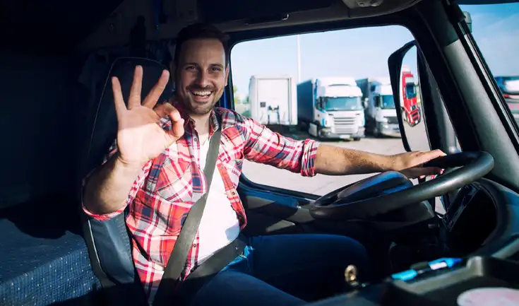 El Gobierno de España presenta el "Plan Reconduce", que ofrece ayudas de hasta 3.000 euros para obtener el carnet de conducir profesional C o D.