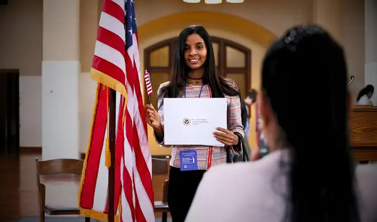 Inmigrantes pueden perder la ciudadanía americana por fraude. Inmigrantes pueden perder la ciudadanía americana por fraude.