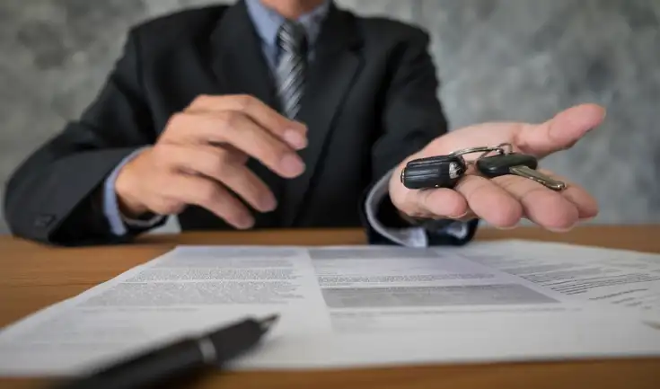 El Departamento de Vehículos Motorizados de Texas (TxDMV) implementa nuevas directrices para registrar y renovar vehículos.