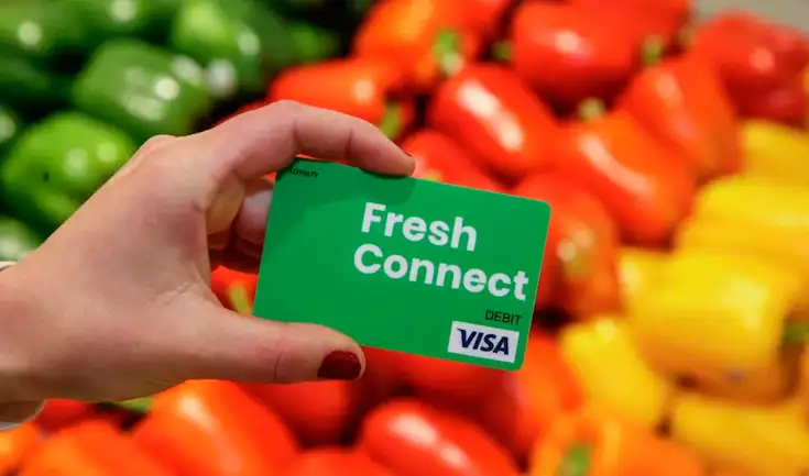 La gobernadora de Nueva York, Kathy Hochul, lanzó una expansión temporal del programa FreshConnect.