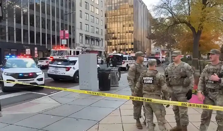 El sospechoso del tiroteo cerca a la Casa Blanca fue capturado por los agentes de seguridad. El sospechoso del tiroteo cerca a la Casa Blanca fue capturado por los agentes de seguridad.