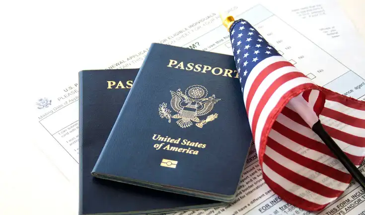 La ciudadanía por naturalización se obtiene al cumplir requisitos del USCIS, siendo la regla de los tres meses clave para quienes presentan el Formulario N-400. La ciudadanía por naturalización se obtiene al cumplir requisitos del USCIS, siendo la regla de los tres meses clave para quienes presentan el Formulario N-400.