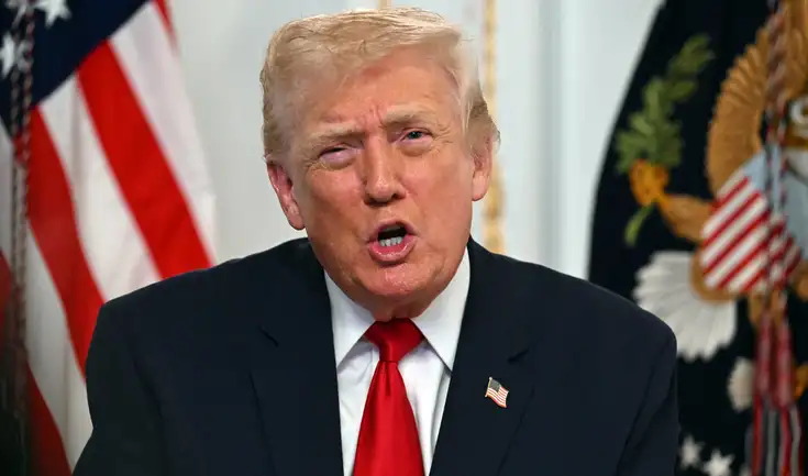 El presidente de EE. UU., Donald Trump, que el espacio aéreo sobre Venezuela está "cerrado en su totalidad", aumentando la tensión diplomática. El presidente de EE. UU., Donald Trump, que el espacio aéreo sobre Venezuela está "cerrado en su totalidad", aumentando la tensión diplomática.