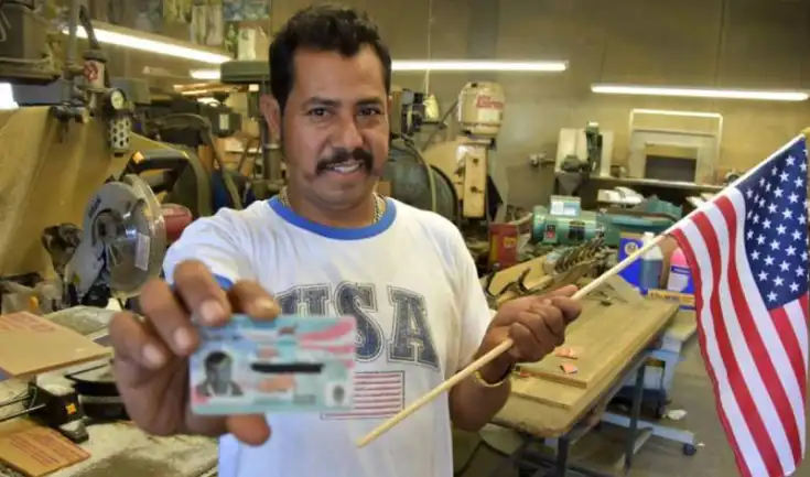 Los migrantes en Estados Unidos sufren de deportaciones al ser detenidos por ICE. Los migrantes en Estados Unidos sufren de deportaciones al ser detenidos por ICE.