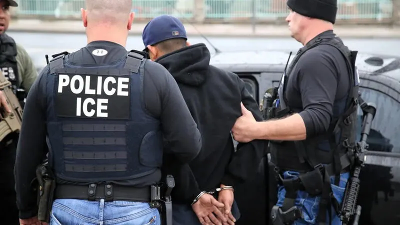 ICE: ¿qué es una orden de detención de inmigrantes y en qué momento se emiten?