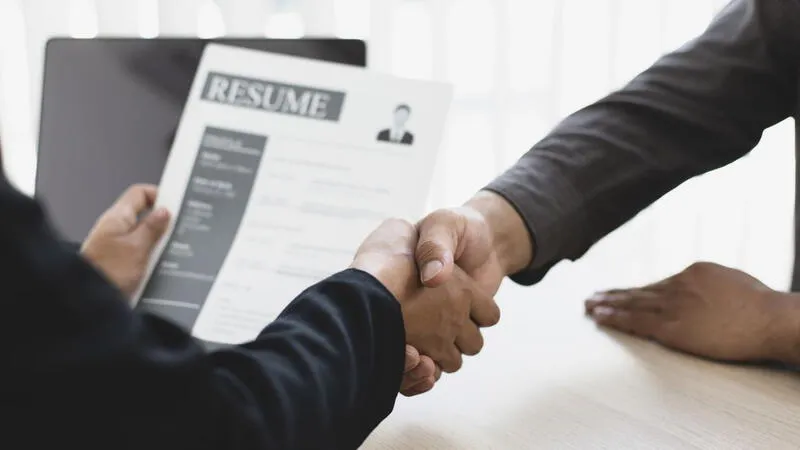 Trabajos para extranjeros en España: este sector laboral busca inmigrantes para cubrir puestos clave