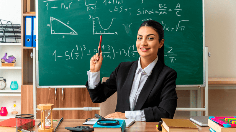 Para trabajar como docente en Florida es necesario tener una licenciatura en el área a postular.