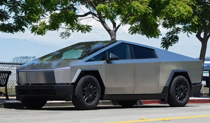 Tesla Cybertruck 2025: este es el auto de Elon Musk que cuesta casi US$100.000 y promete ahorro en gasolina