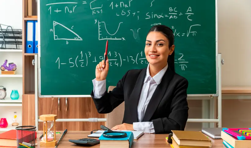 Para trabajar como docente en Florida es necesario tener una licenciatura en el área a postular.