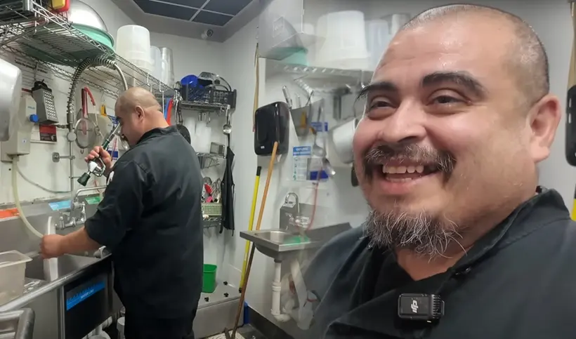 Inmigrante latino llegó como lavaplatos a Estados Unidos y hoy es dueño de dos reconocidos restaurantes