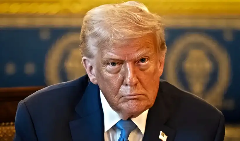 Donald Trump firmó la orden ejecutiva que exigía prueba de ciudadanía en elecciones en marzo de 2025.