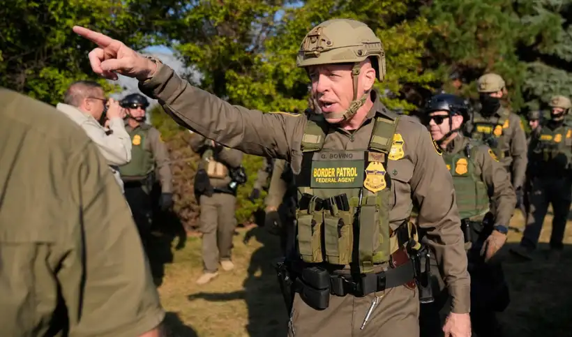 Donald Trump aumentó el despliegue de federales para las redadas en Estados Unidos.